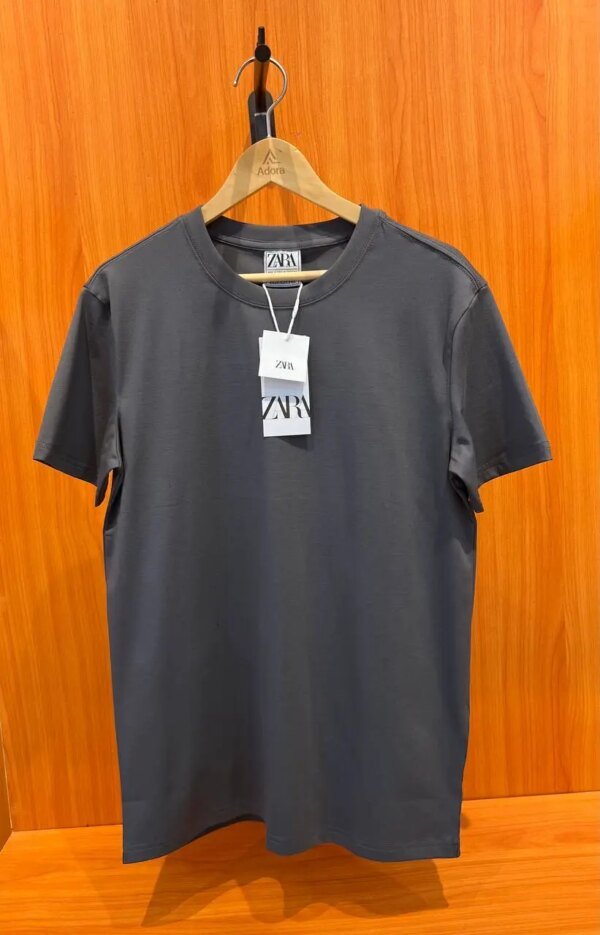 Trendy Sky T-shirt by Zara