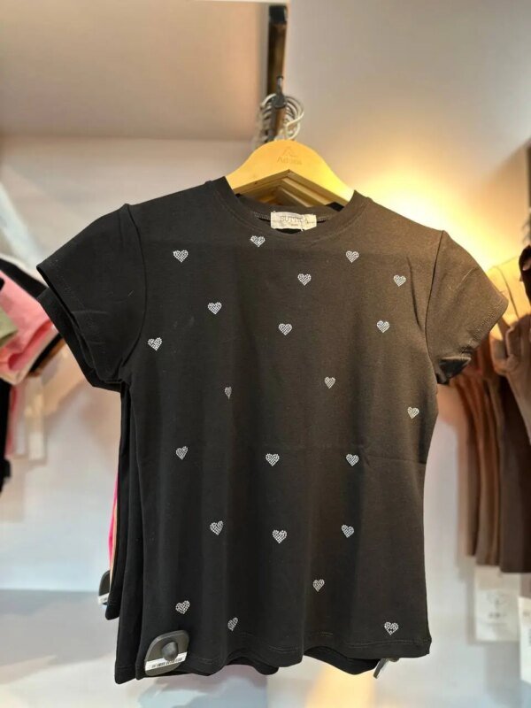 Stylish Long Blink T-Shirt for Everyday Comfort