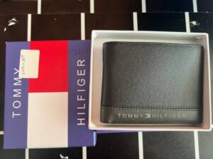 Stylish and Functional Wallet 20 by General